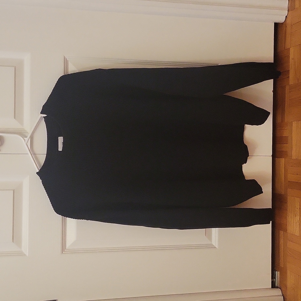 H&M Black Sweater size L